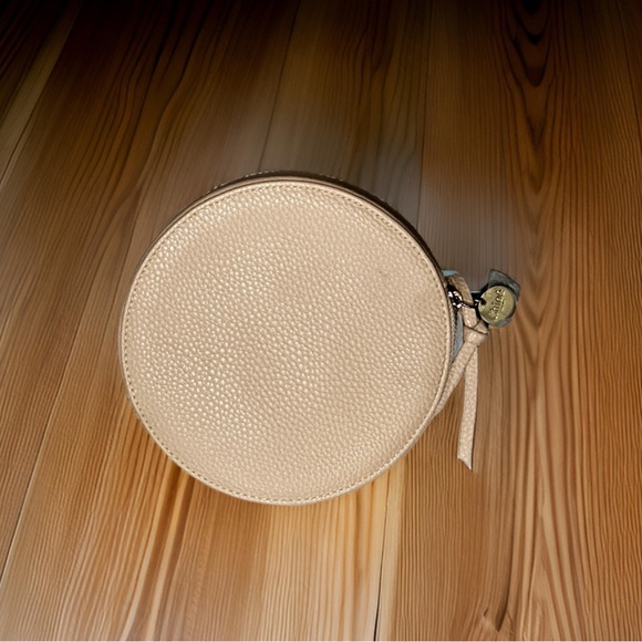 Chloe Parfum Soft Pink Pebble Leather Round Coin pouch - Picture 3 of 4